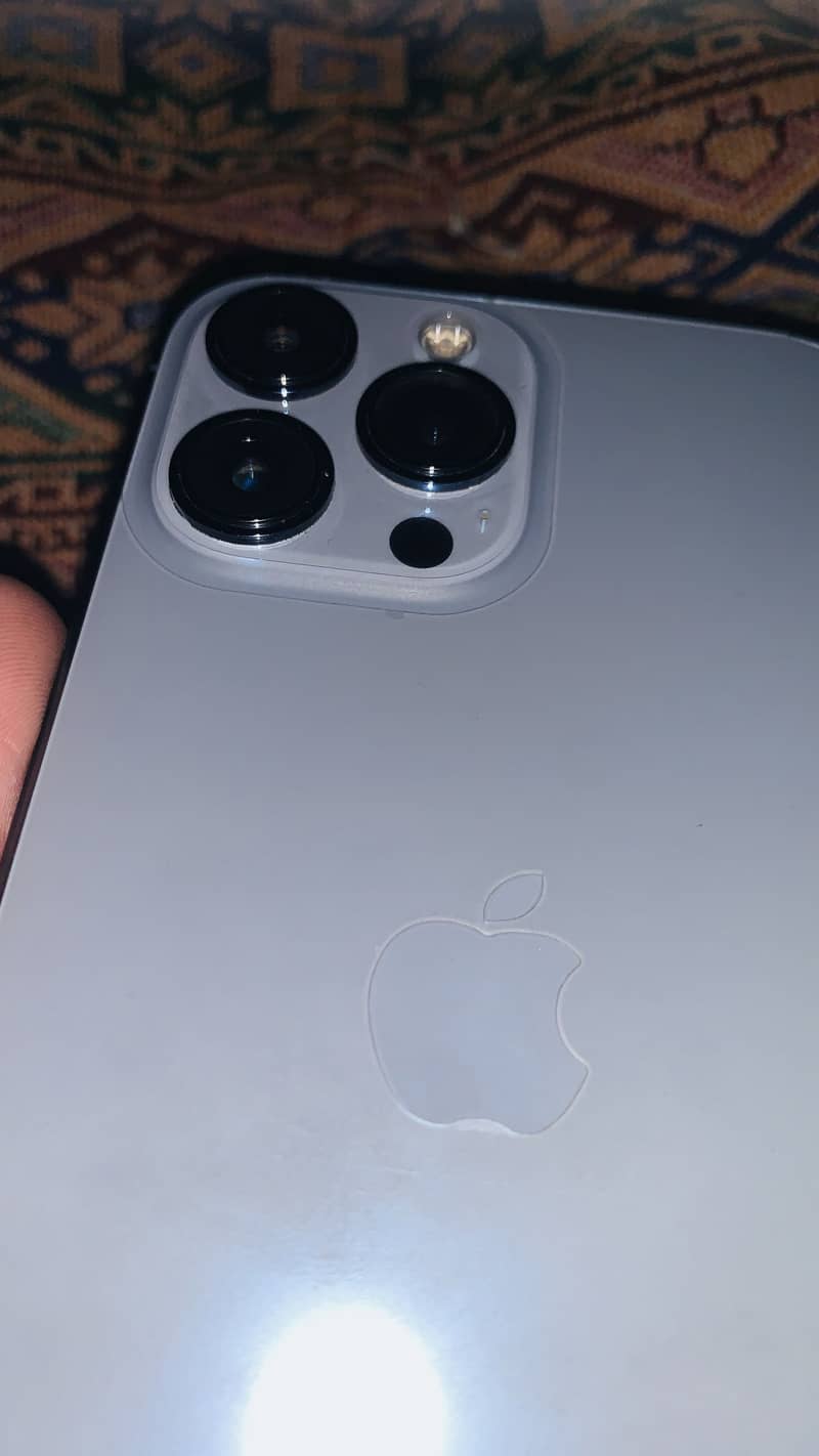I phone 13 pro max Jv 128 gb 5