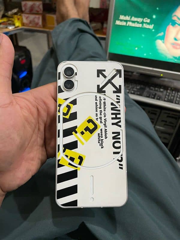Nothing Phone 1 0