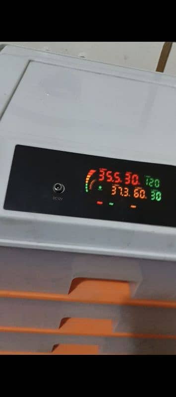 Intelligence automatic AC DC dual power incubator 3