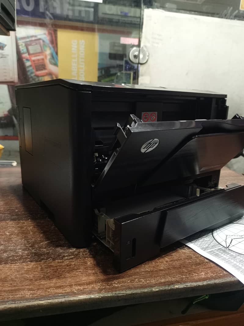 Hp laser jet Pro 400 Printer best for office used Heavy duty 10