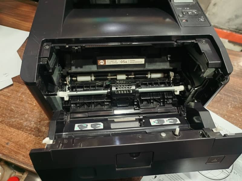 Hp laser jet Pro 400 Printer best for office used Heavy duty 14