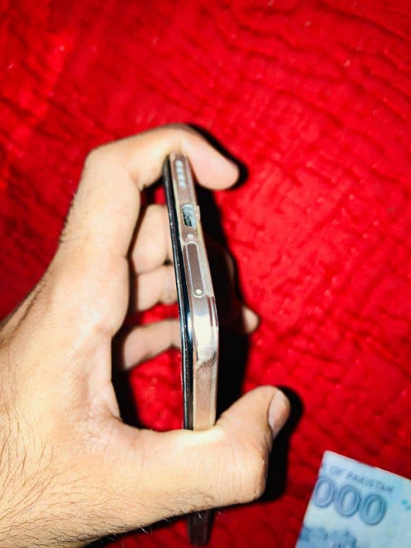 vivo v23e  8+4/256 3