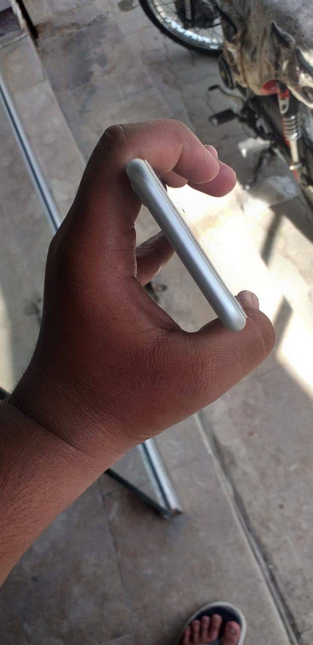 iPhone 8 2