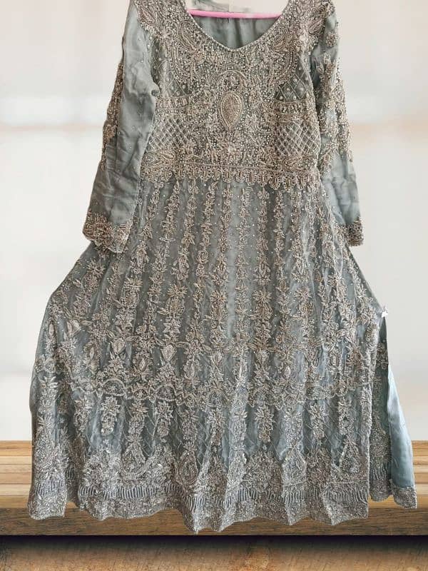 Elegant Ice-Colored Walima Dress – Worn Only Once 0
