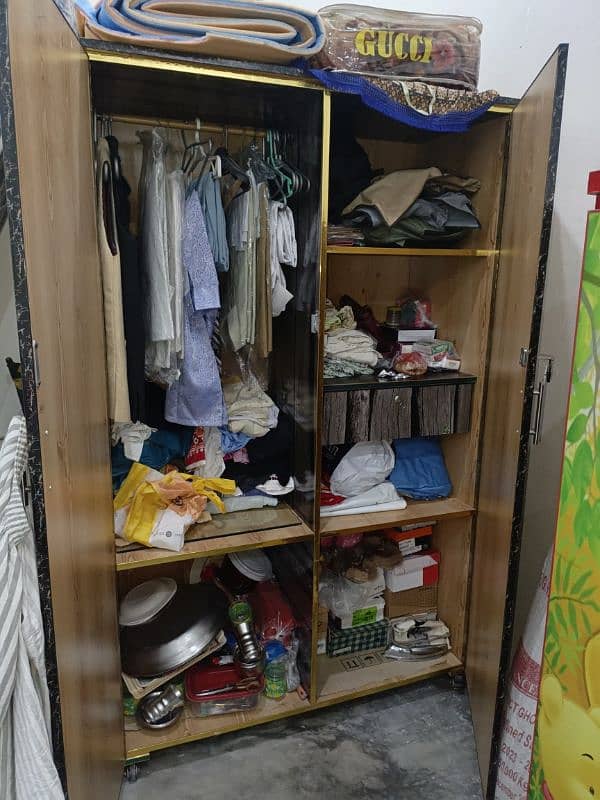 safe almari new condition 1