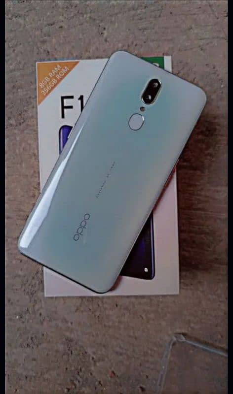 Oppo F11 8/256 2