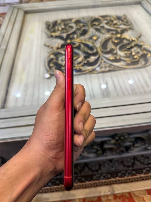 IPHONE XR | Red Colour 2