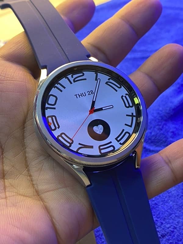 Samsung watch 6 classic 47mm black and silver 0