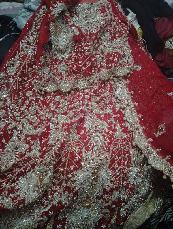 bride lehnga 0