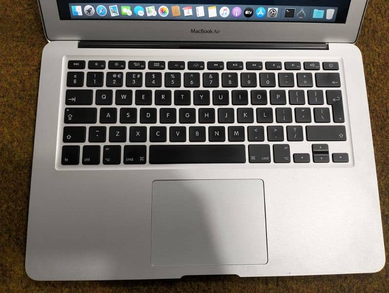 Apple MacBook Air 2017 13inch core i5 8/256ssd condition 10/9.5 3