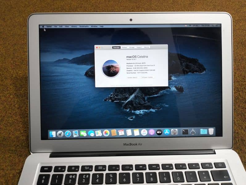 Apple MacBook Air 2017 13inch core i5 8/256ssd condition 10/9.5 4