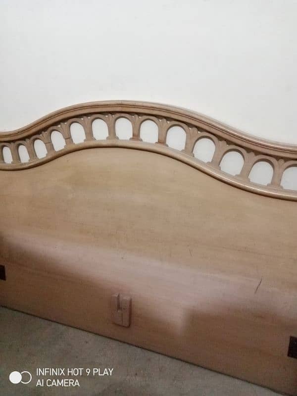 Bed and table for sale 2