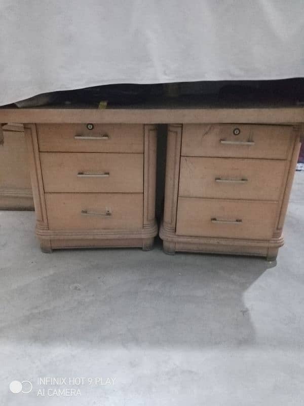 Bed and table for sale 3