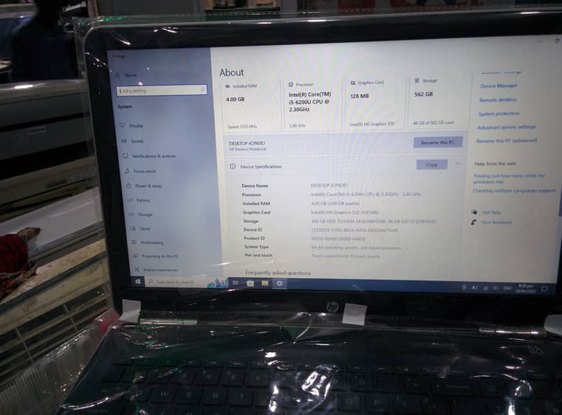 Intel i5, 6th Generation - Intel (R) Core(TM) i5 - 6200U CPU @ 2.30GHz 0
