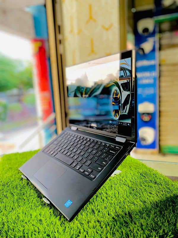 Dell Latitude 3390 2-in-1 Intel 8th gen Pentium 3