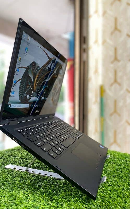 Dell Latitude 3390 2-in-1 Intel 8th gen Pentium 5