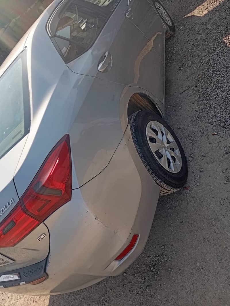 Toyota Corolla GLI 2014 3