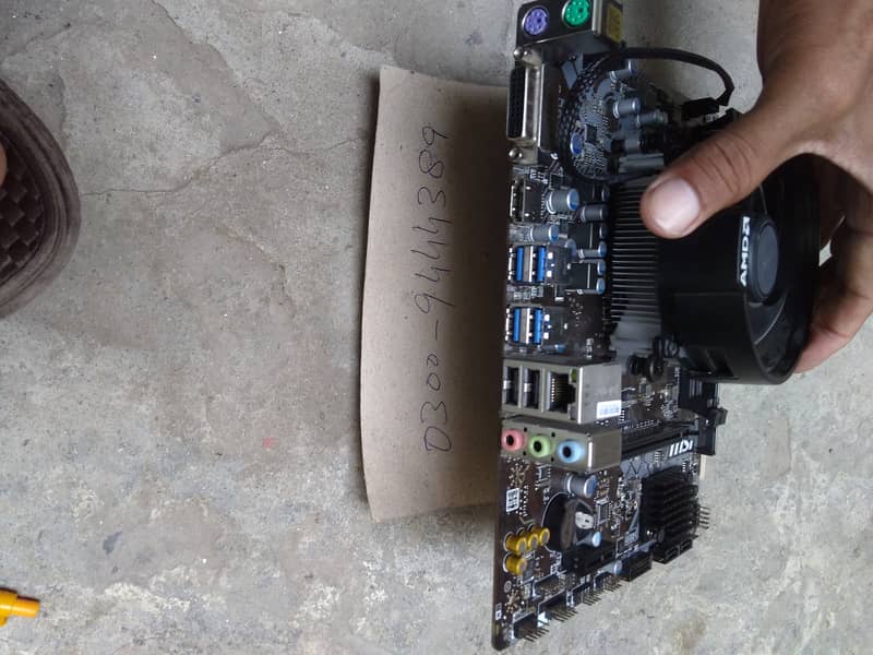 AMD CPU RYZEN 3 3200g + MSI A320M-A PRO motherboard 3