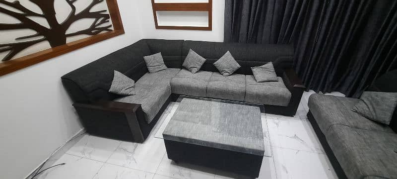 L shaped sofa 9 seats 3+3+2+1+ table 4
