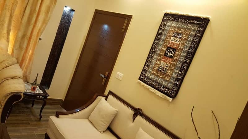 10 MARLA BRAND NEW UPPER PORTION IS AVAILABLE FOR RENT ON TOP LOCATION OF WAPDA TOWN PHASE 2, LAHORE 0