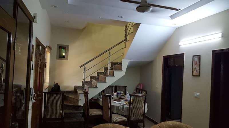 10 MARLA BRAND NEW UPPER PORTION IS AVAILABLE FOR RENT ON TOP LOCATION OF WAPDA TOWN PHASE 2, LAHORE 2