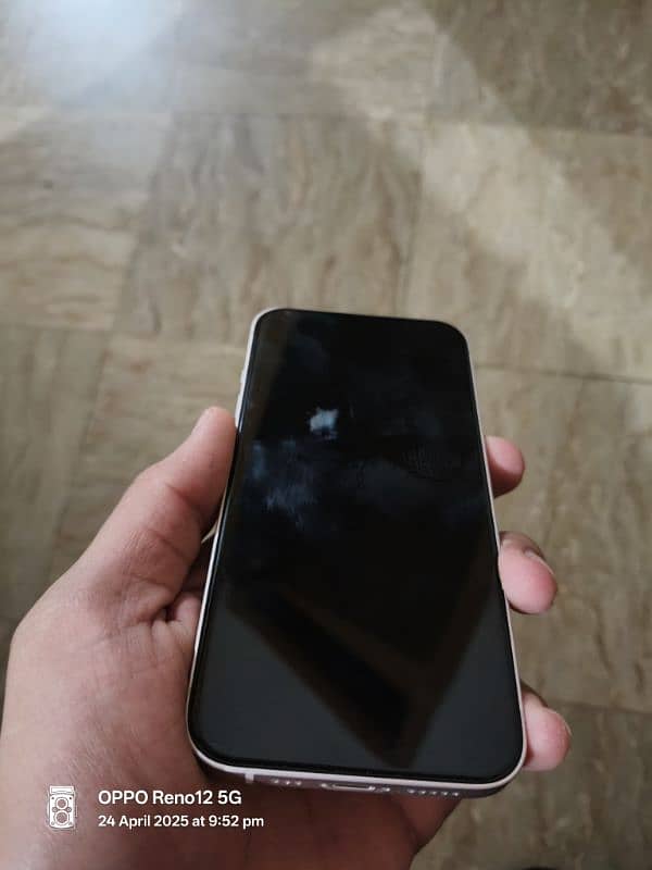iPhone 13 FACTORY UNLOCKED 5
