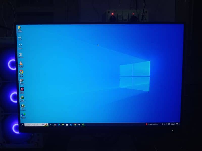 hp lcd monitor 24 inch for computer also use it as TV 0