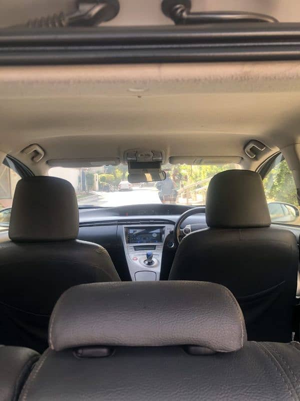 Toyota Prius 2012 5