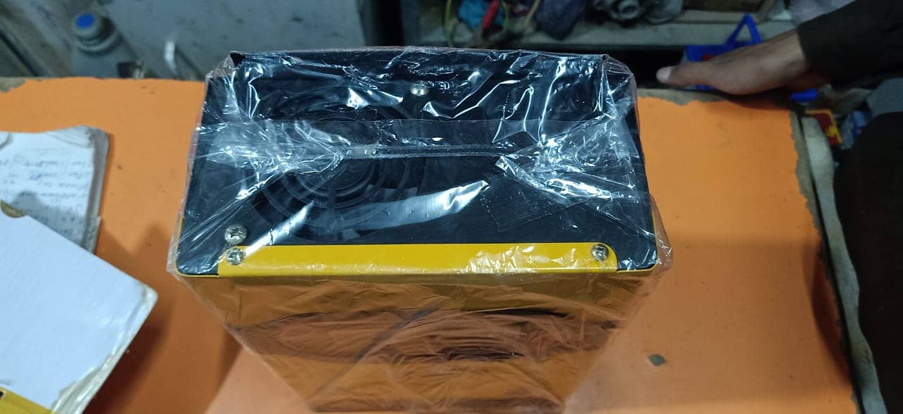 HK 70A MPPT SOLAR CHARGE CONTROLER 2