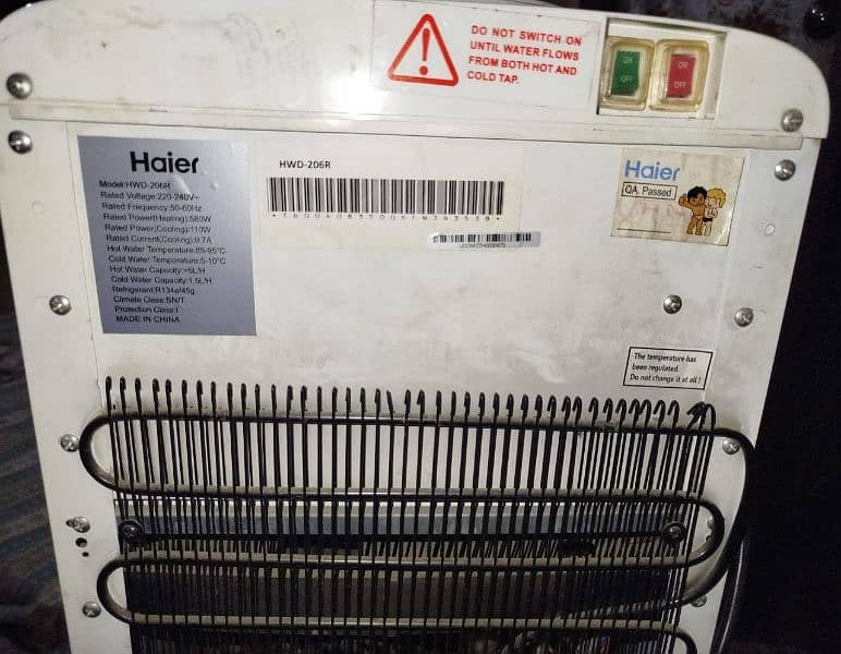 water dispenser with refrigerator 3
