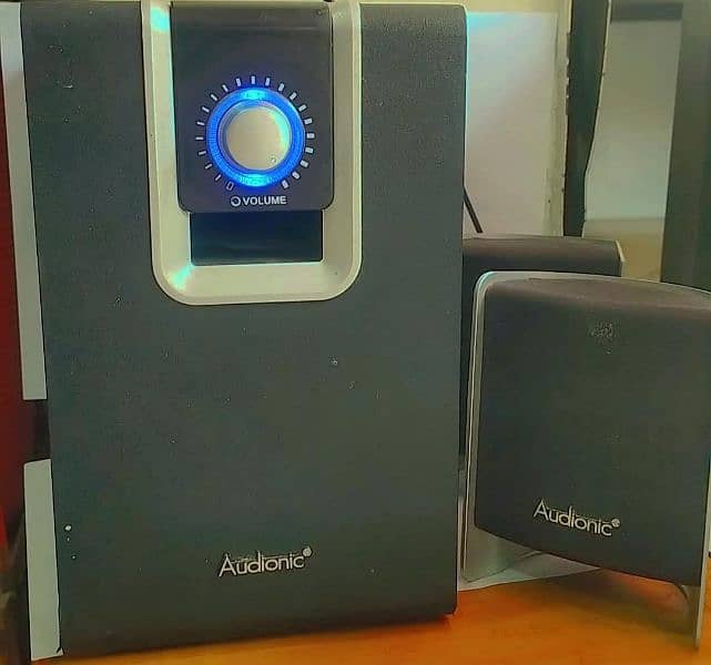 Speakers  (without Bluetooth) 0