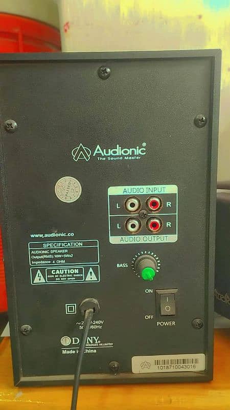Speakers  (without Bluetooth) 1