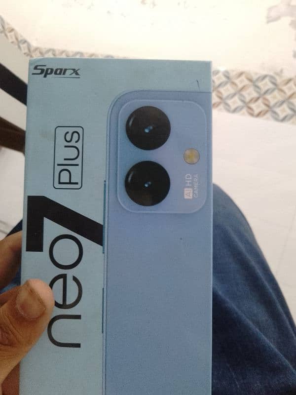 sparx neo 7 plus + j cell power bank 4