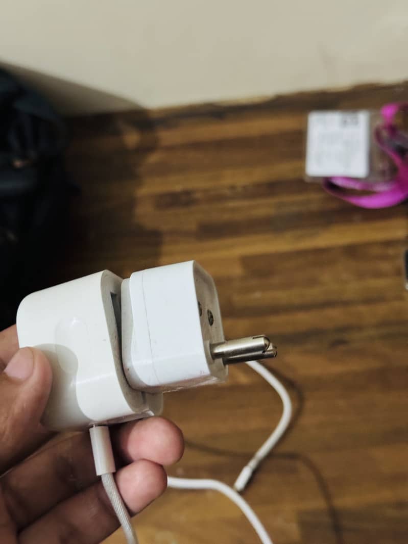 iPhone 15 pro max charger 7