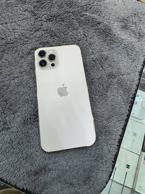 i phone 12 pro max 2