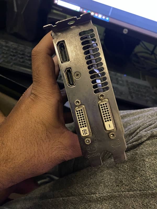 ghrapic card GPU Nvidia GTX 660 2gb 1