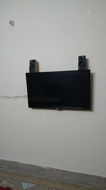 43 inch Samsung wisdom smart led for sell pin pack no open no repair 3