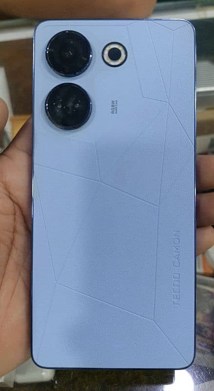 TECNO CAMON 20 : 8/255 3