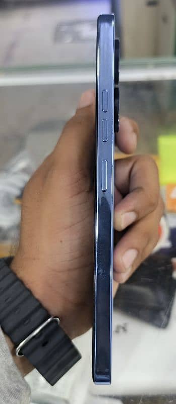 TECNO CAMON 20 : 8/255 4