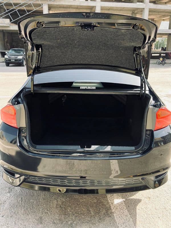 HONDA CITY 2023 Model ASPIRE 1.5 TOP OF THE LINE VERIANT 9