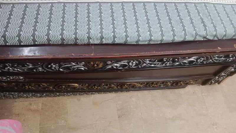 bed side table  dressing table 9