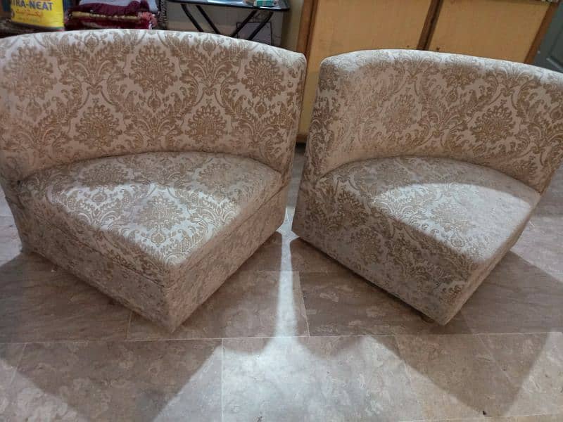 four pieces of sofa 2