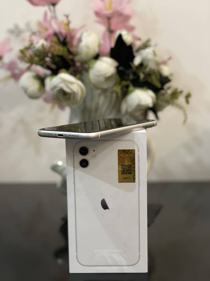 iPhone 11 | 128GB | PTA 3