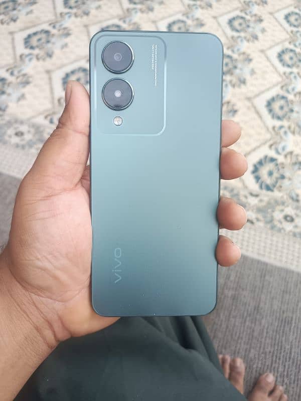 vivo Y17s 1