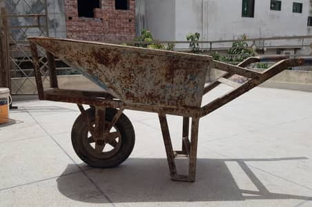 Trolley  is in very good condition. No cracks