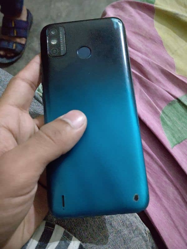 Tecno spark 6 go 1