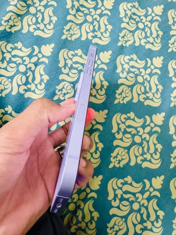 Iphone 14plus 4