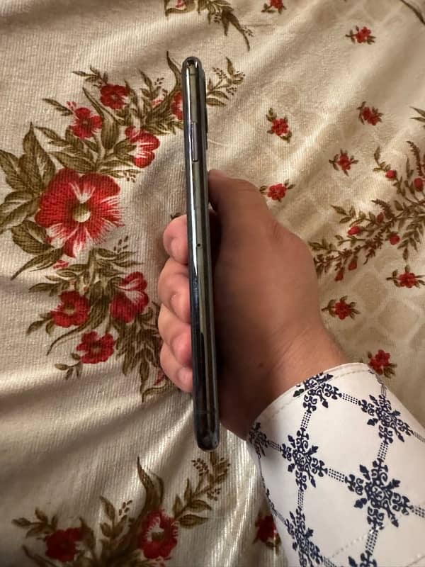 iPhone 11 Pro max 256gb jv 5