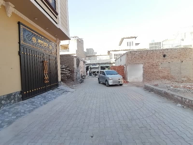 Well-constructed Brand New House Available For sale In Pico Road 6