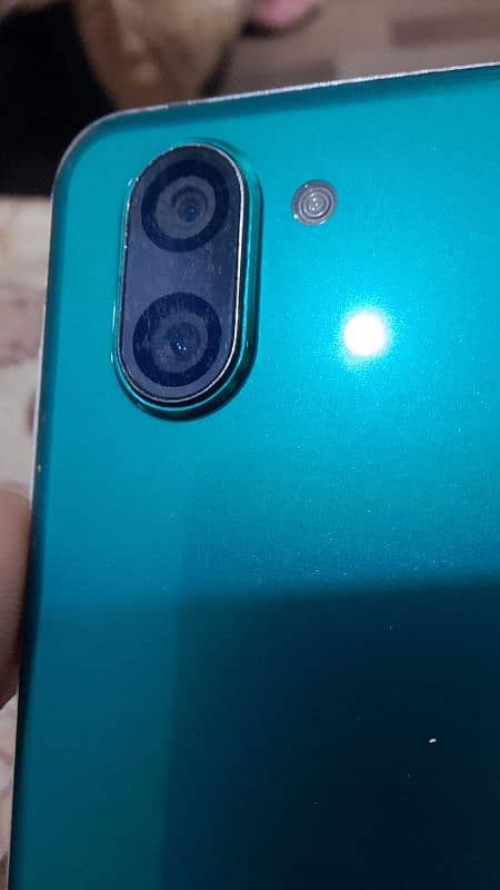 sharp aquos R3 6
